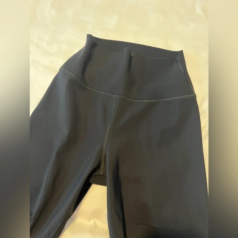 Alo High-Waist Ripped Warrior Leggings